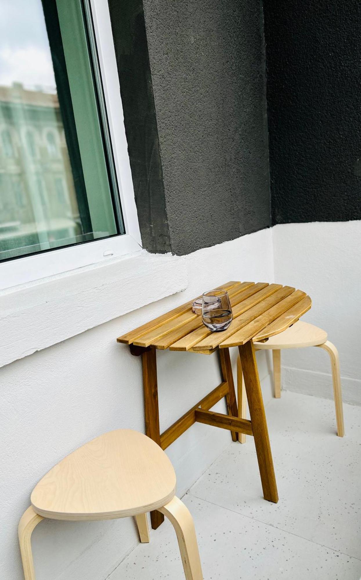Ultracentral Lux Boutique 1Br Ap Near Subway Bucarest Exterior foto
